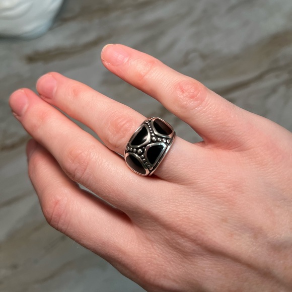 Black Onyx Sterling Silver Ring - Picture 1 of 5